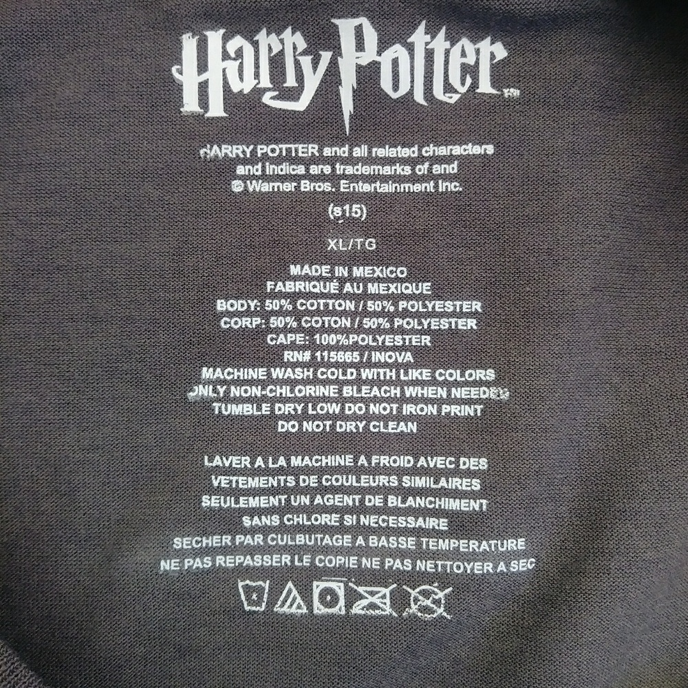 ⬇ Harry Potter Gryffindor Tee with Cape - Picture 4 of 6